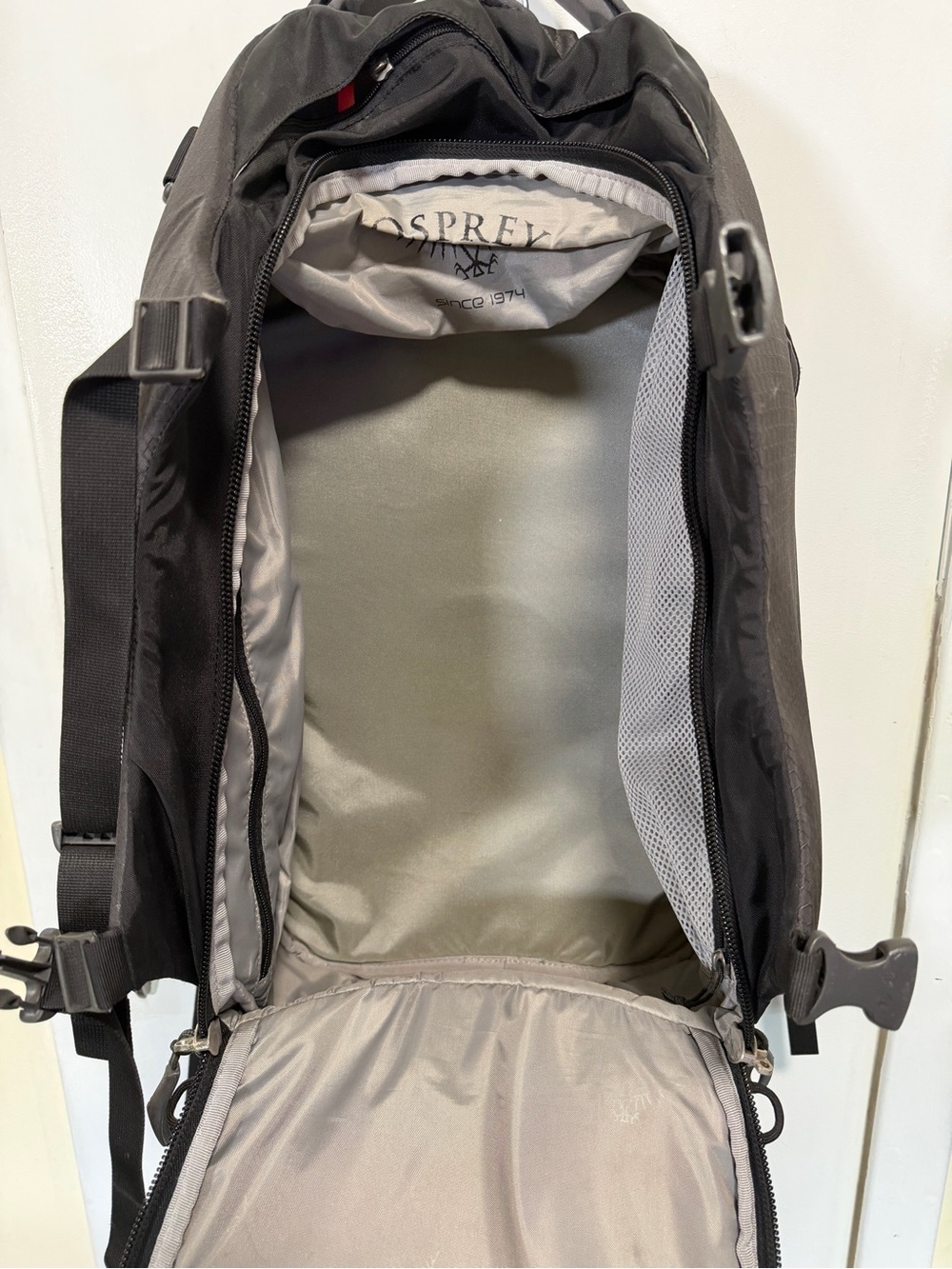 Osprey Porter 46 Backpack - Picture 5 of 8